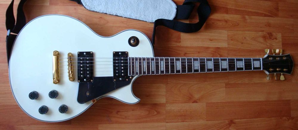 Продавам качествени китари