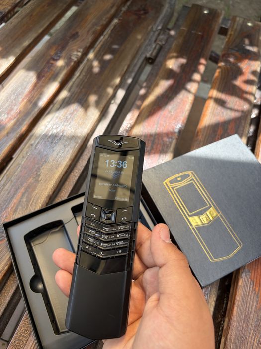 Vertu Слайдер Black