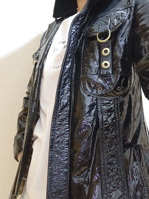 Продам женскую кожаную куртку