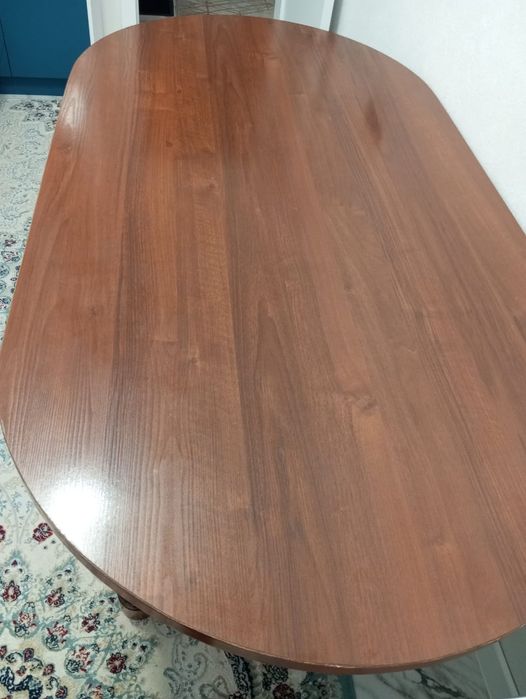 Стол из дерева, цвет темный дуб