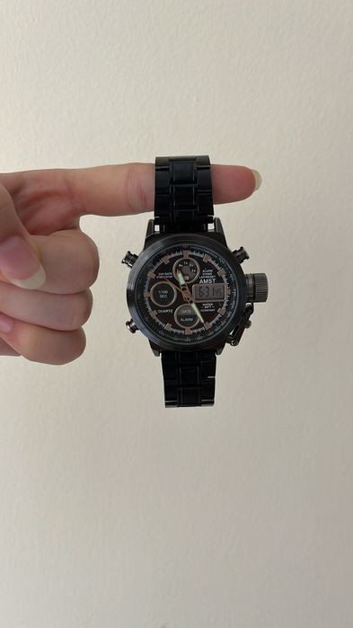 Мужские часы, срочно