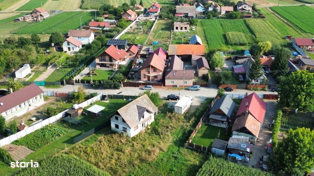 Casa la rosu Lunca Calnicului ,Prejmer,Brasov, teren 1000 mp.