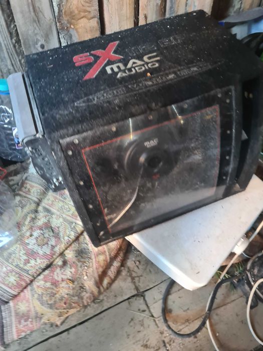 Vând tub de bass+stație