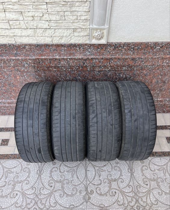 Michelin Pilot Spott 5  225/55/17