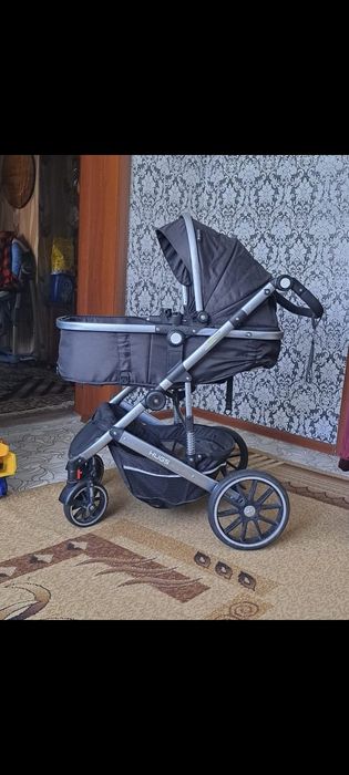 Продаю коляску б/у