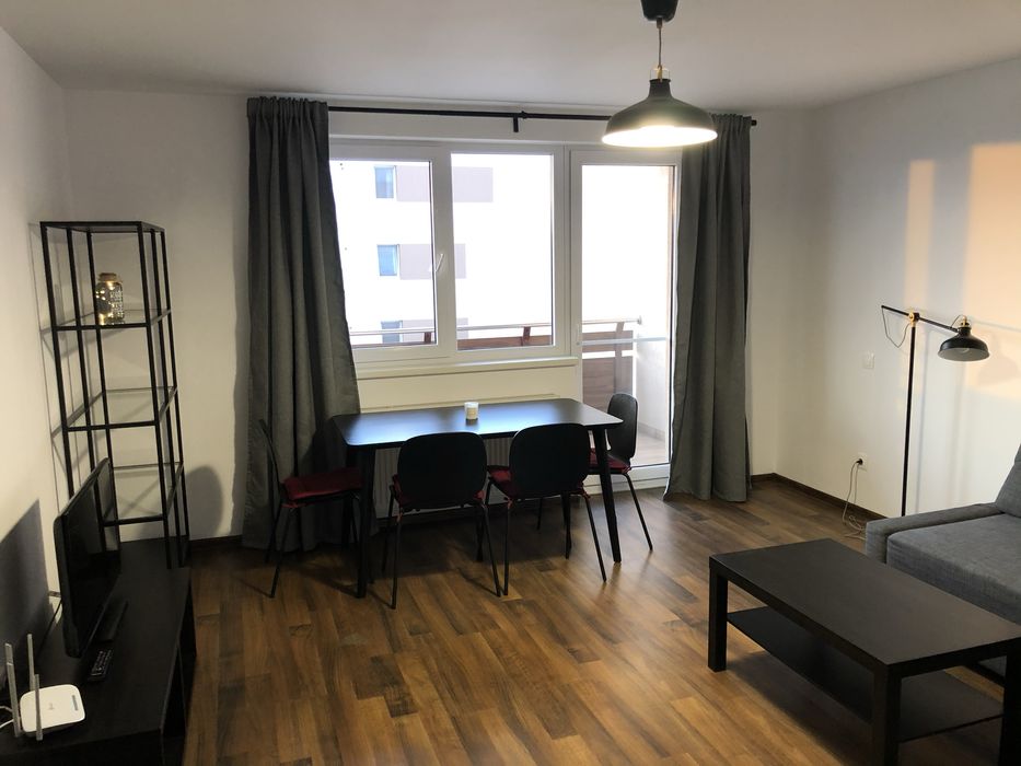 De închiriat apartament 2 camere, Urban Coresi Brașov, parcare + boxa
