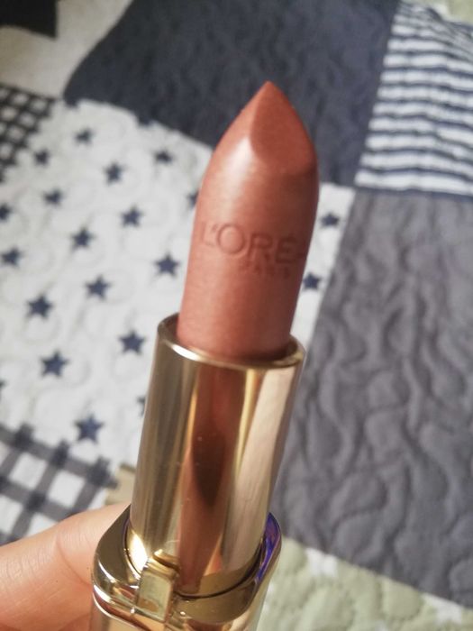 Червило Loreal Paris и Revlon