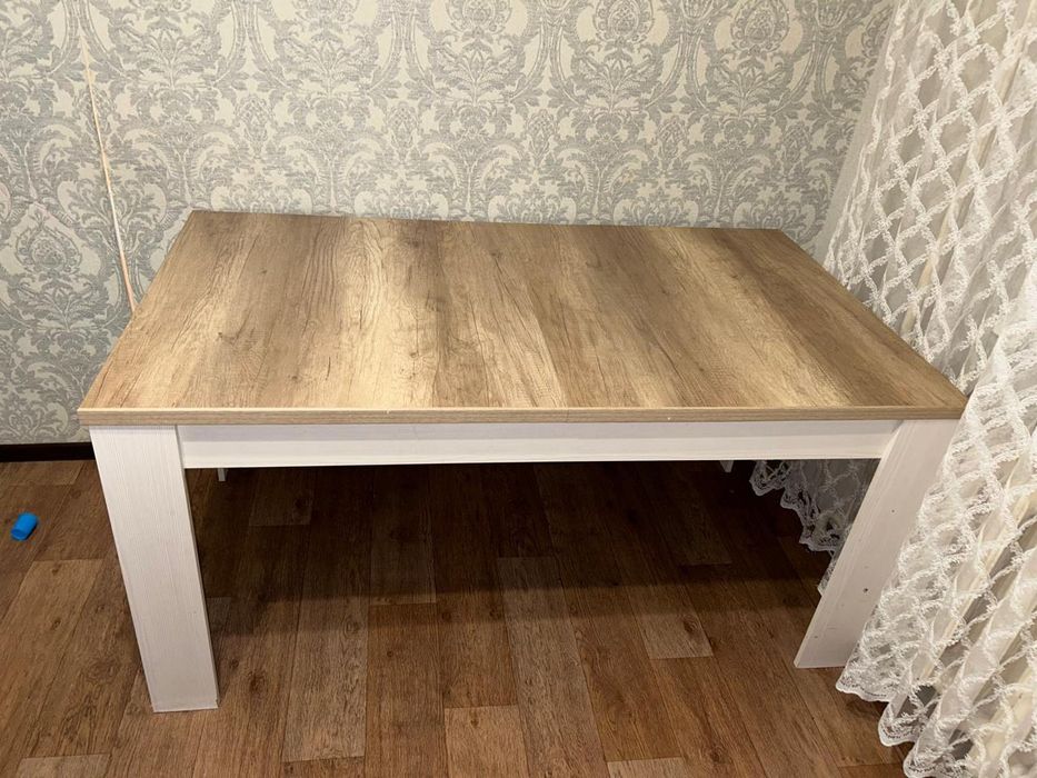 Стол кухонный 2000см×900см