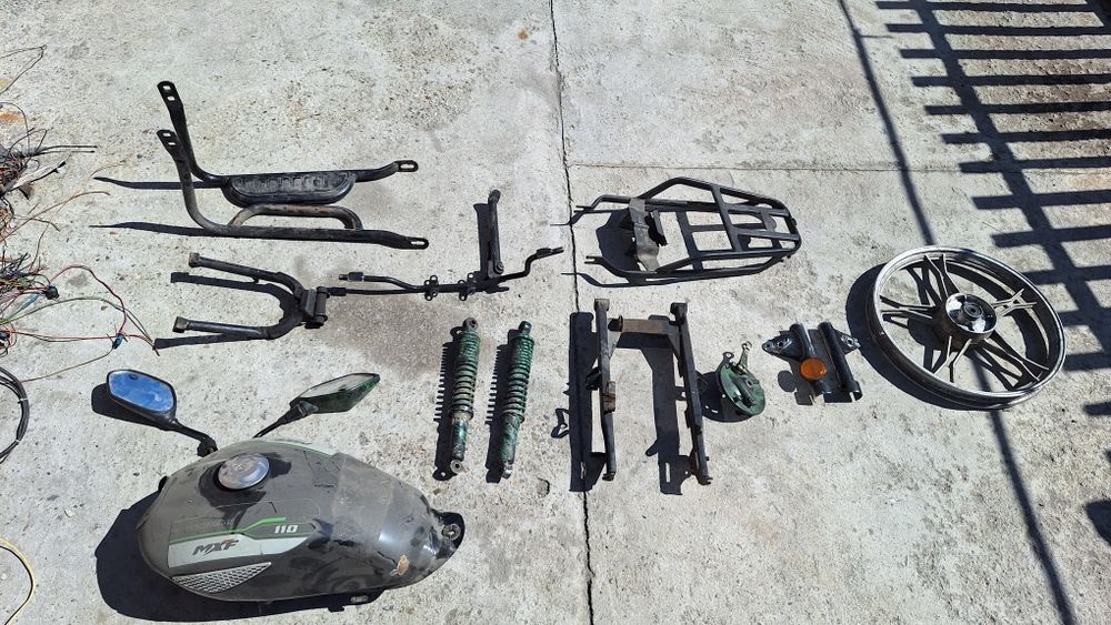 Продам запчасти на мопед