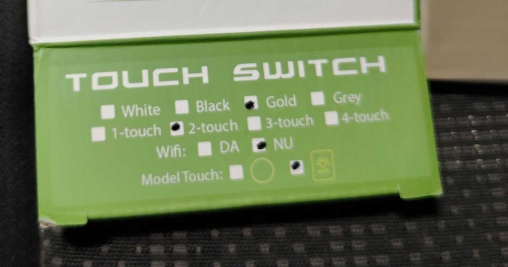 Întrerupător touch Techstar, sticlă aurie, 2 butoane (fără Wi-Fi)
