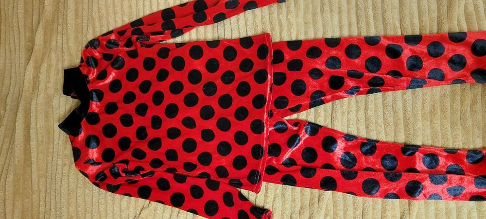 Продам новогодний костюм