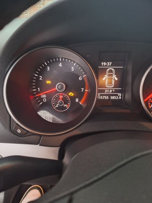 VOLKSWAGEN Golf 2010 — imagine 5