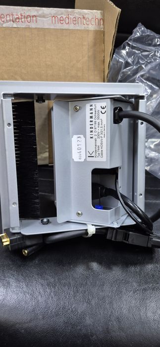 Продается Напольные лючки