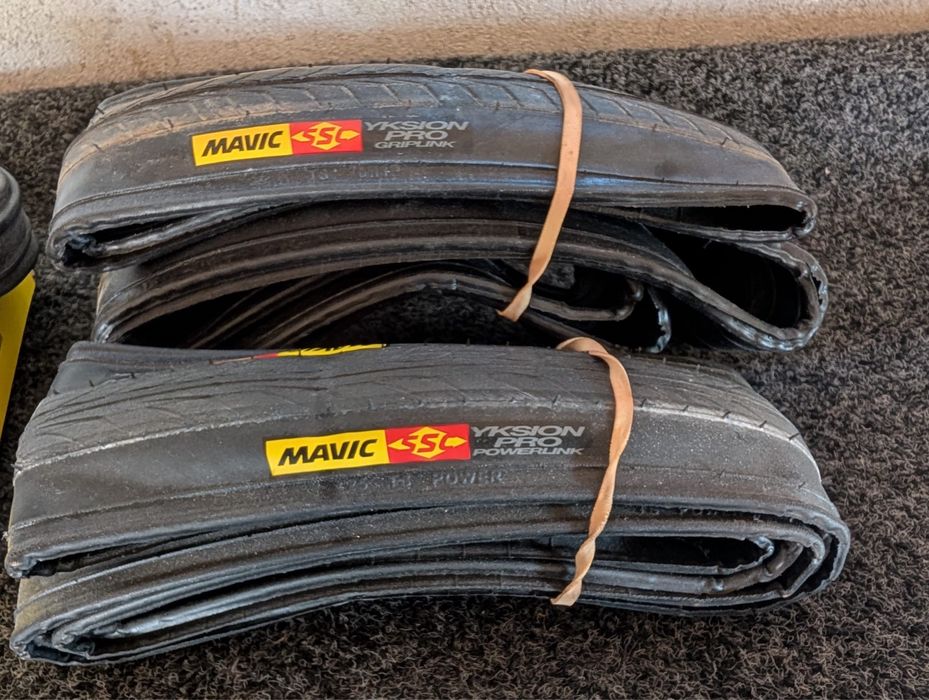 Mavic cauciucuri cursiera 25 cu camere