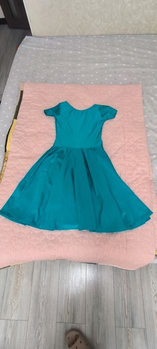 Продам бальное ( рейтинговое)платье для 7-8-9 лет.