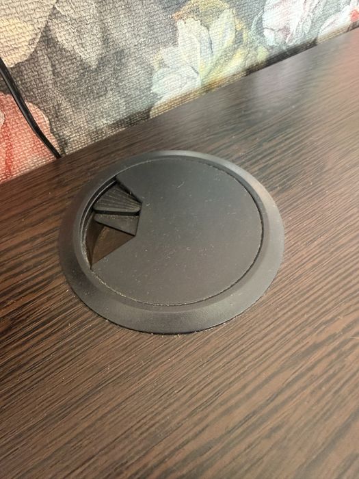 Продам стол в отличном состоянии