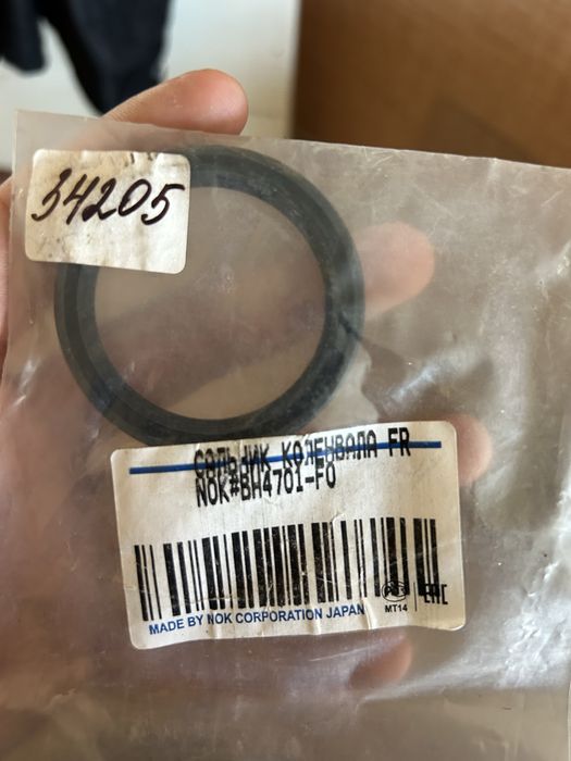 Запчасти на Mazda 626, 323, Premacy