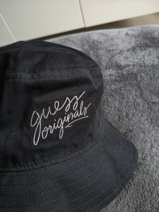 Guess pălărie unisex neagra cu logo brodat mărime OS noua originala
