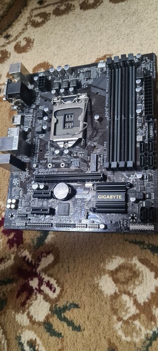 Продам материнскую плату gigabyte