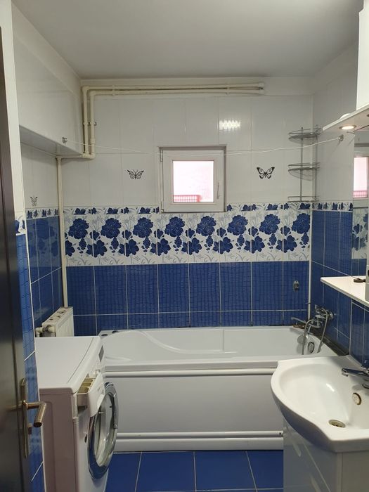 închiriez  ap. 2 camere Ghermanesti  lamga  Primarie