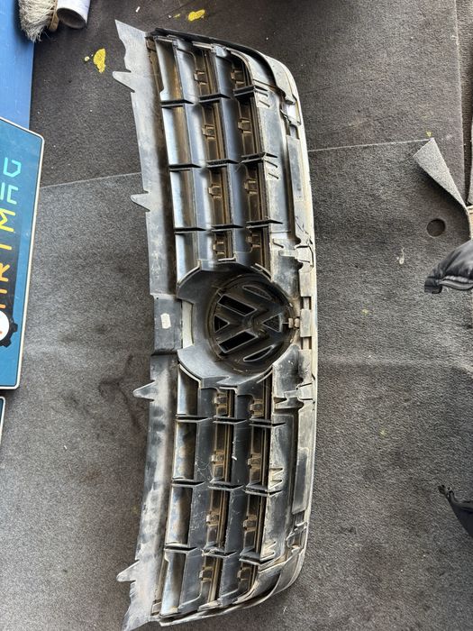 Предна решетка за VW TOUAREG 3.0 Tdi