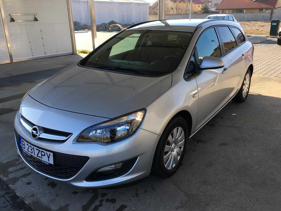 Opel Astra J Sports Tourer