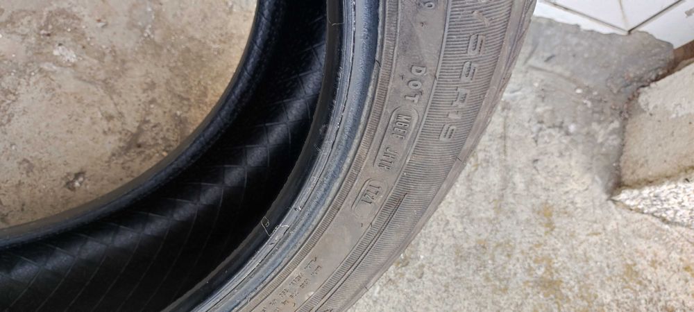 Nissan X-trail/Rogue t32  десен подкалник,лайсна за предна дясна врата