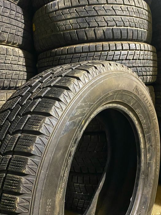 Зимние шины 215/45/17
