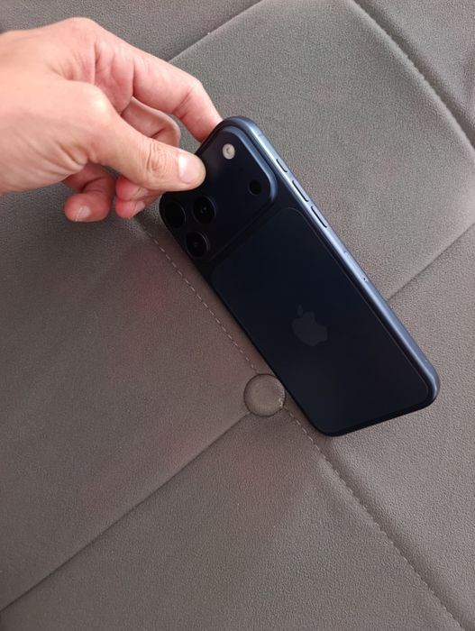 Iphone 17 pro max 1 Tb ( андроид)