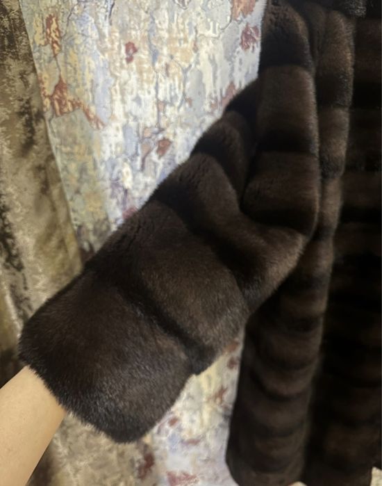 Продам норковую шубу в идеальном состоянии