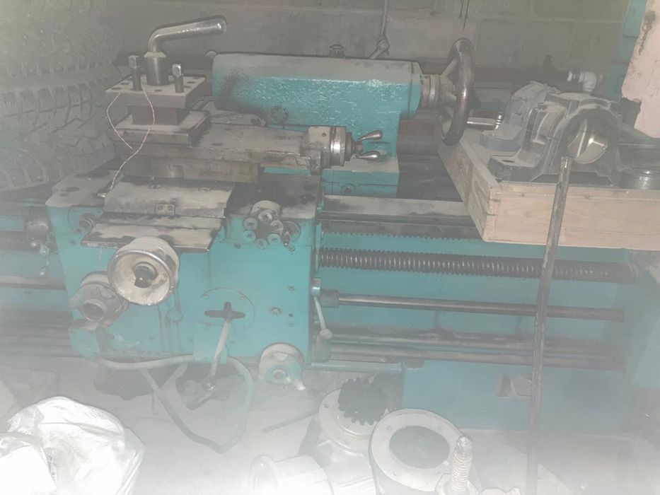 Продам токарный станок рабочий