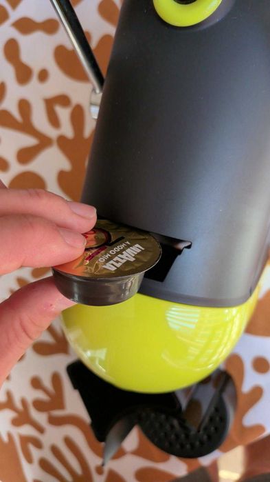 Кафе машина Lavazza A Modo Mio като чисто нова