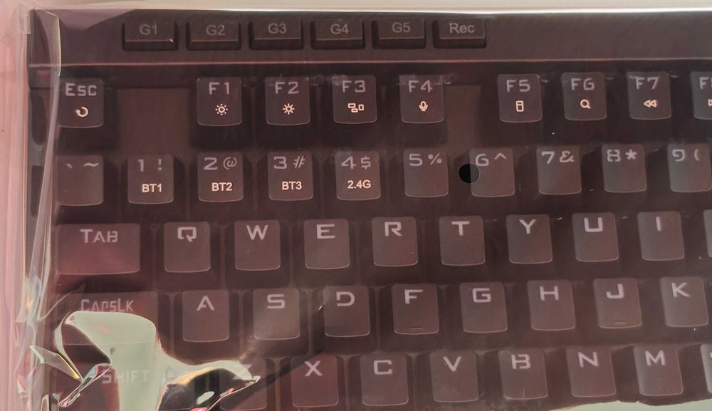 Гейминг механична клавиатура Redragon VATA Pro K580.