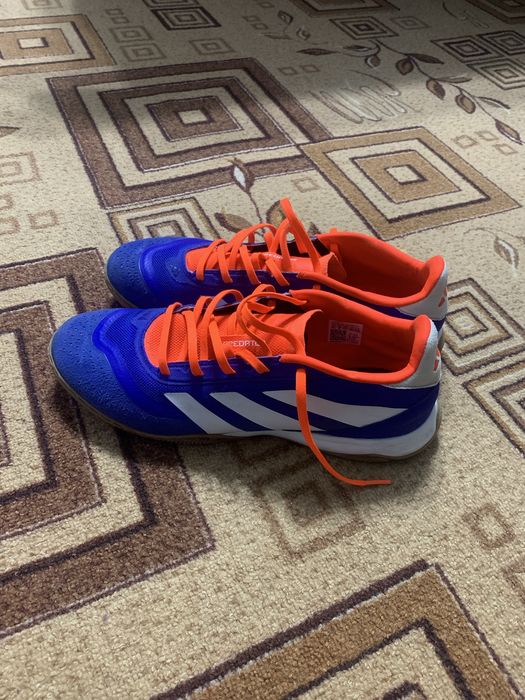 Футзалки Adidas predator