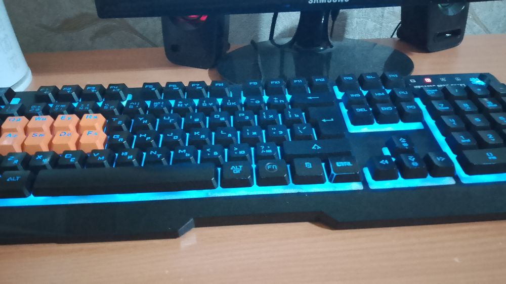 Клавиатура механическая