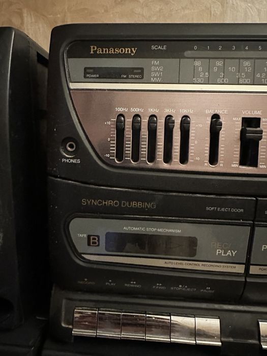 Продаётся аудио магнитофон panasonic
