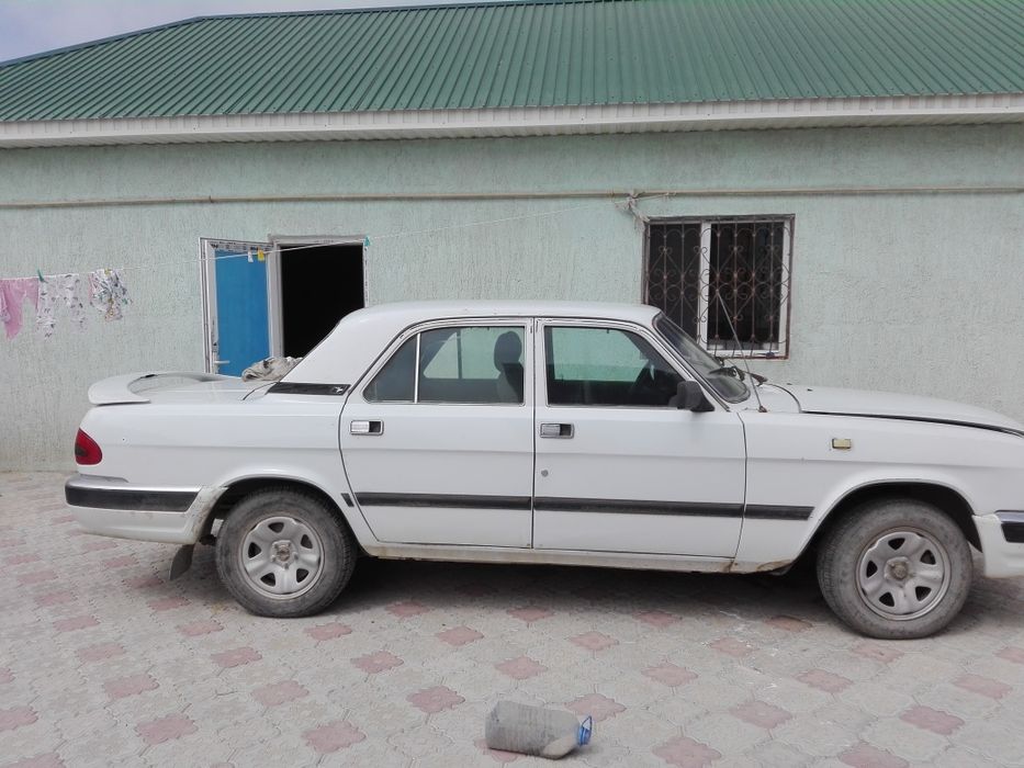 Продам автомобиль волга 3110