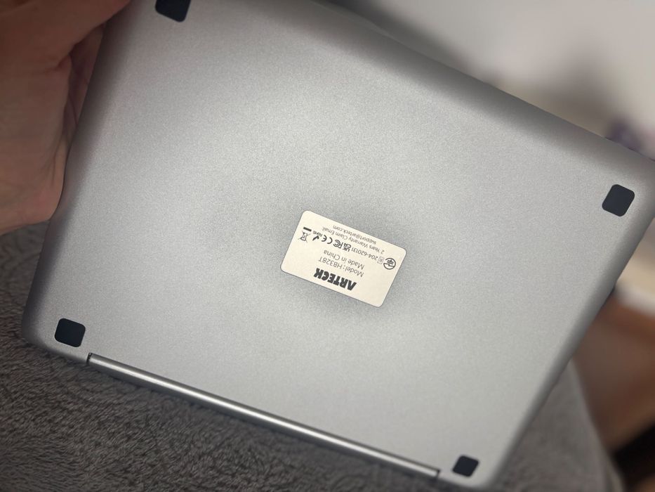 NOUĂ!! Husă cu tastatură Bluetooth Arteck HB328T pentru iPad