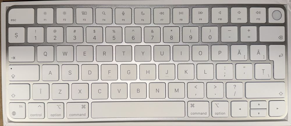 Apple Magic Keyboard Wireless Touch ID