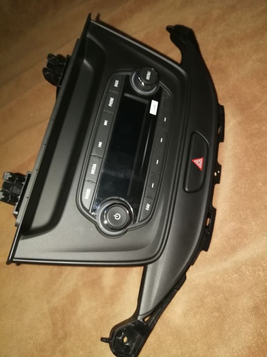 Media Radio R300 BT, Radio original GM Astra K