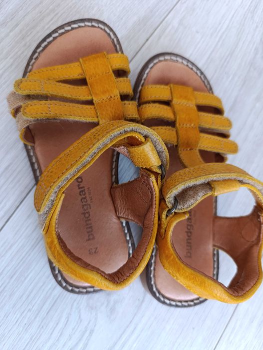 Сандали за момичета. Кожа
