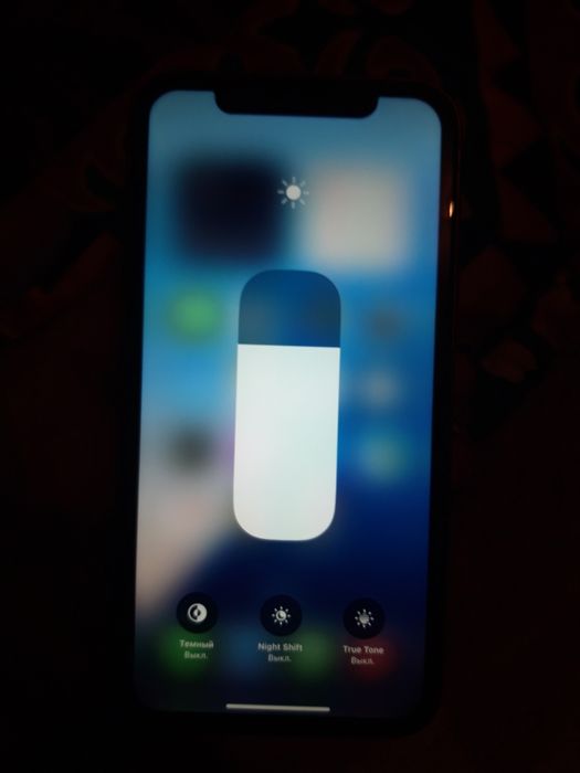 Айфон хр красный