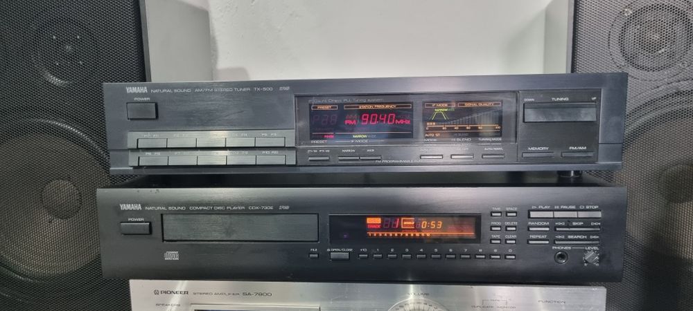 Tuner radio YAMAHA TX500 si cd player Yamaha CDX730E