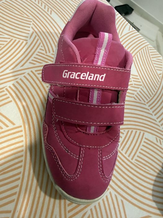 Adidasi marime 33 graceland roz