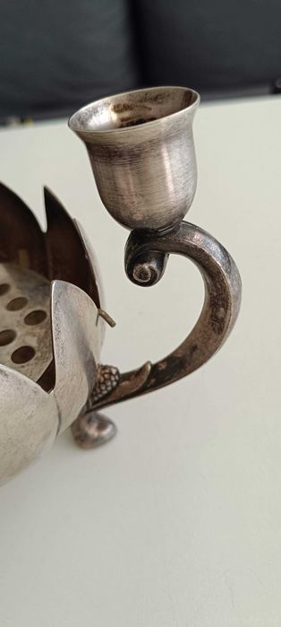 Свещник - цвят на лотус - метален