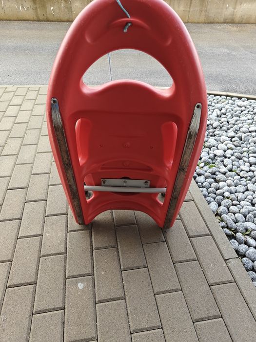 Шейна с дръжка за бутане