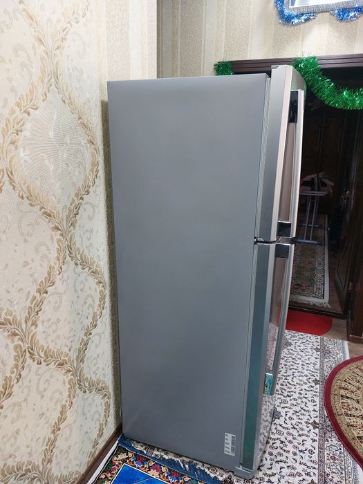Продаётся Двух Камерный Холодильник SAMSUNG GIGANT.  VETNAM Orginal
