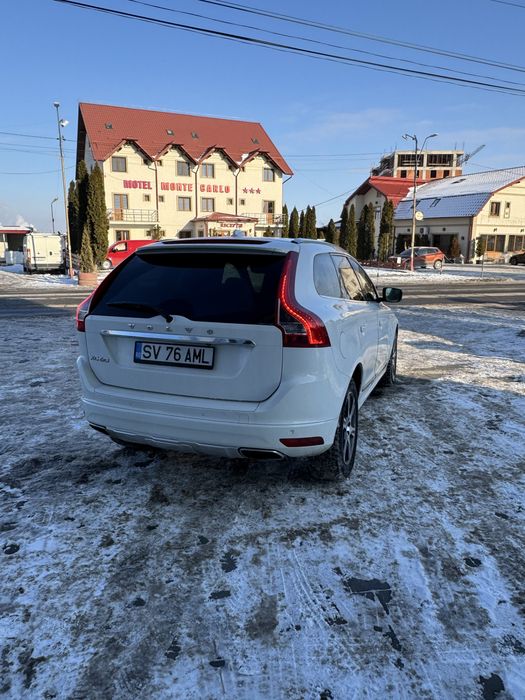 Vand Volvo XC60 Facelift D5 2.4 Bi Turbo 225cp tracțiune integrala.
