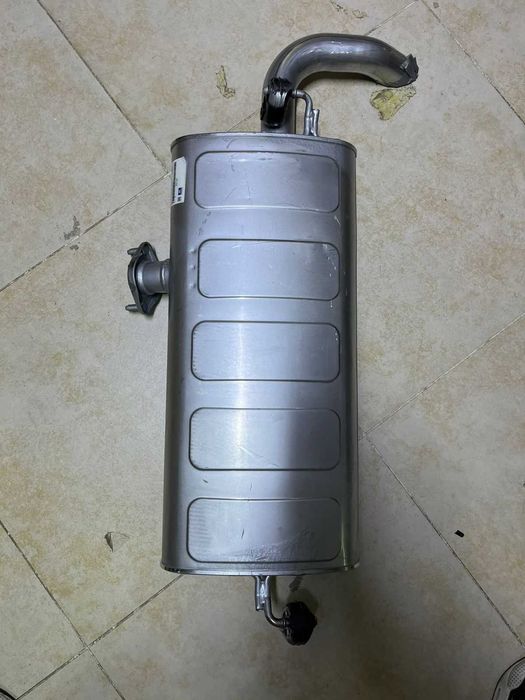 Бачок глушителя Hyundai Tucson 20-25г 28710N9340