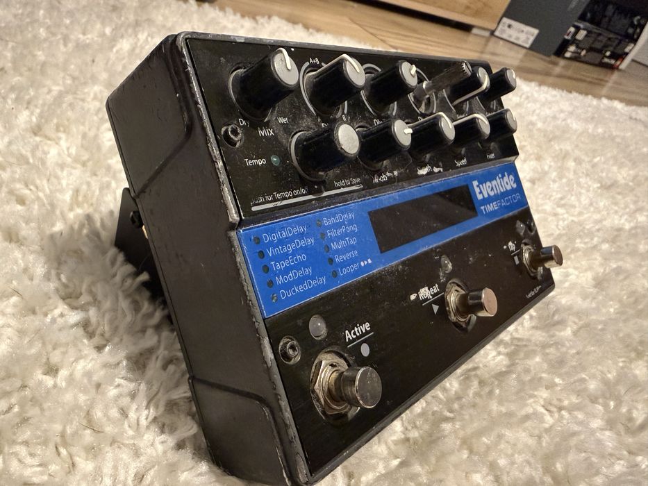 Eventide TimeFactor + Footswitch Digitech FS3X + Cablu trs